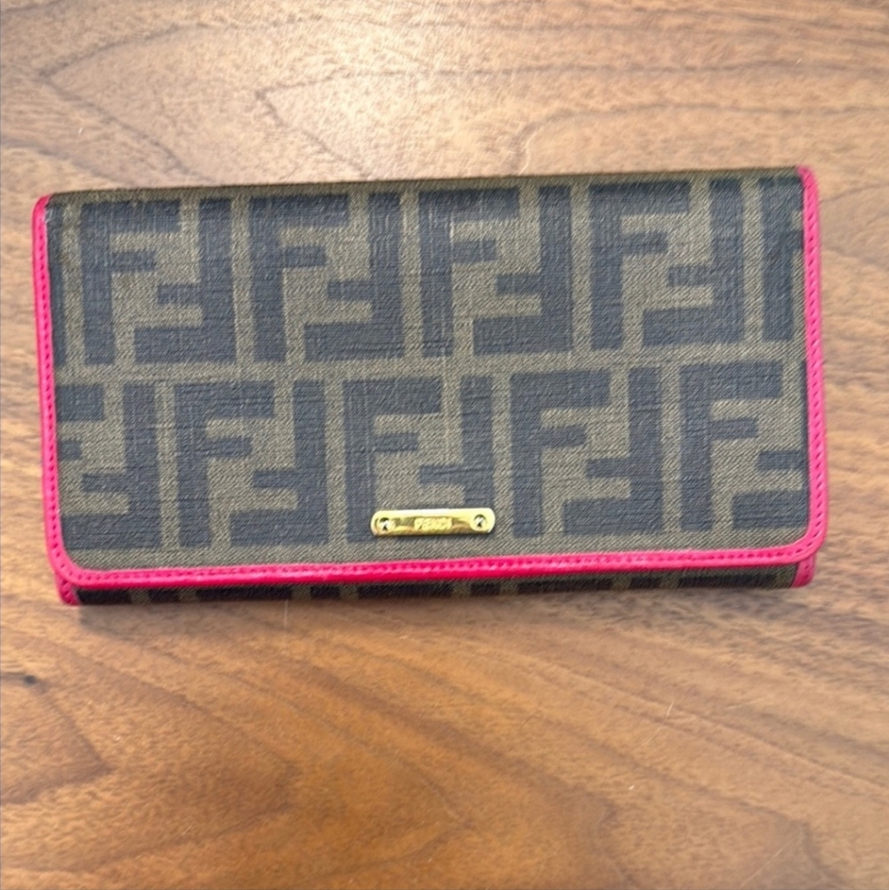 Fendi Brown and Pink Women's Wallet - Picture 2 of 9